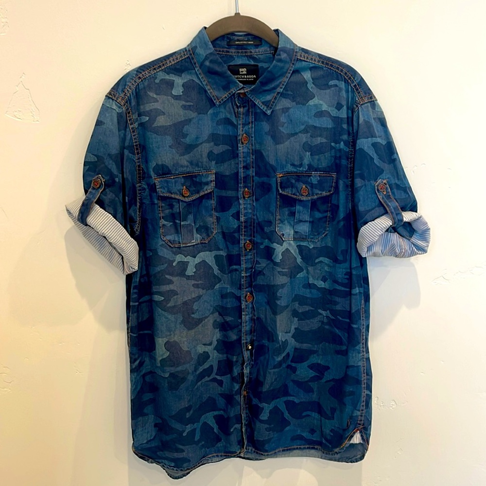 Scotch & Soda Men’s Size Medium Blue Camouflage Striped Short Sleeve Shirt